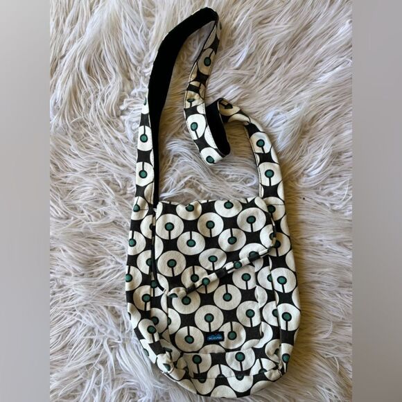 KAVU ⚜️ Crossbody Bag⚜️black and white - Picture 1 of 7